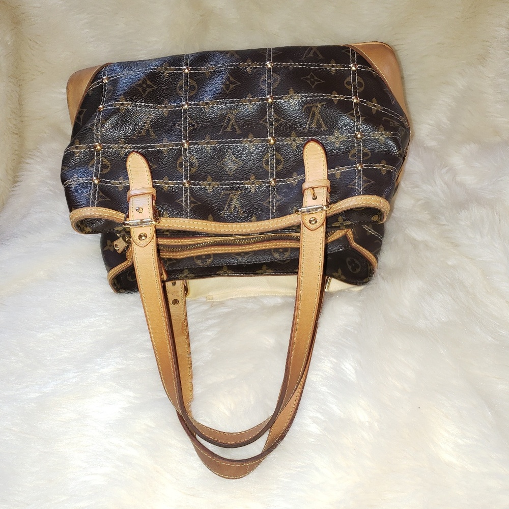 💥SOLD💥Louis Vuitton Monogram Riveting Bag - Picture 3 of 8